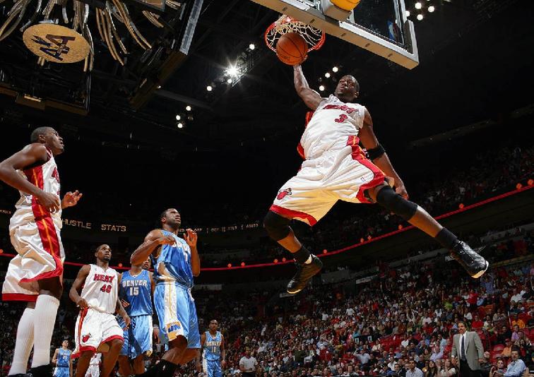 海港亚冠赛前Vlog：吉祥物伊戈已量产；林皇再度作客上海滩（海港亚冠赛前Vlog：伊戈吉祥物量产到位，林皇再访上海滩）