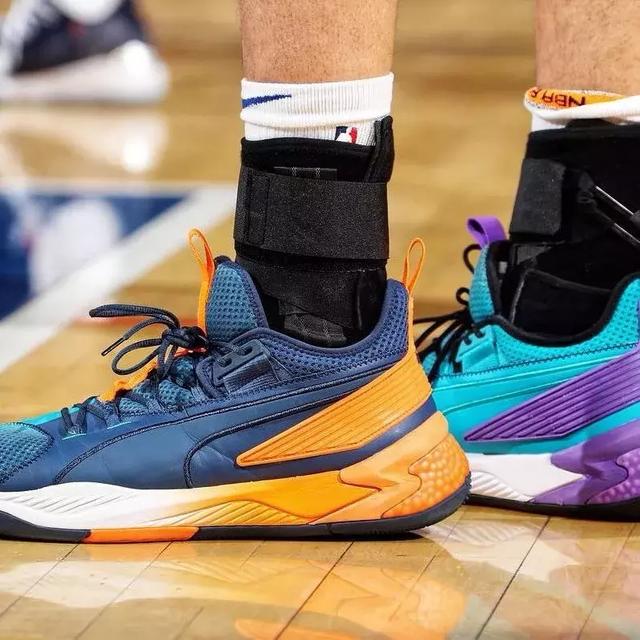 热刺主场迎战布伦特福德，渴望终结5轮不胜，提升士气，看好主场取胜。（热刺主场战布伦特福德，誓止五轮不胜提振士气，主胜可期）