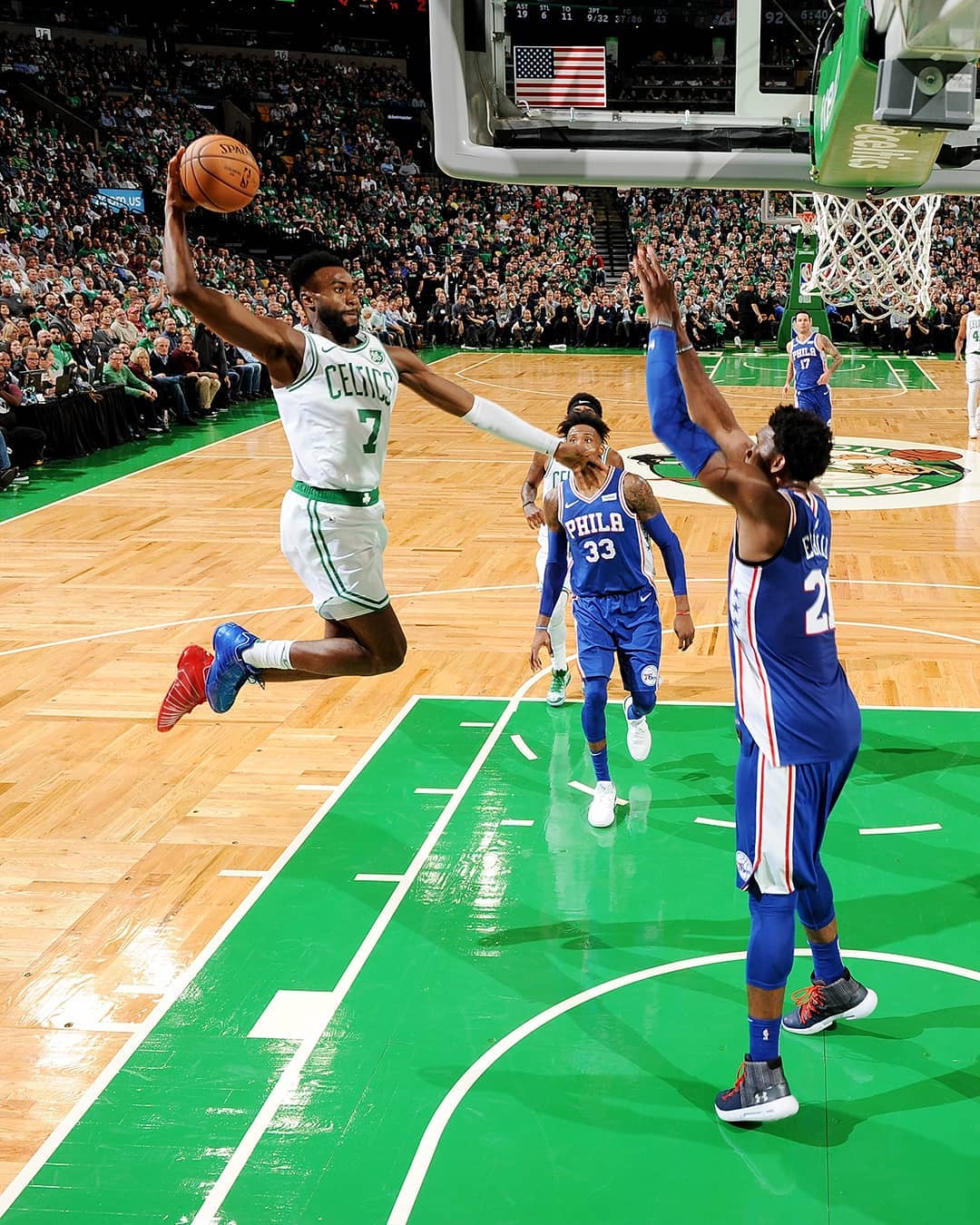 凯尔：我和施洛特贝克没矛盾；他的续约？在经济上我们尽全力（凯尔：与施洛特贝克无矛盾；续约问题我们在财务上已尽最大努力）