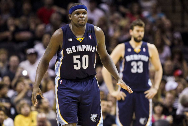 WTT总决赛：王楚钦／孙颖莎3-0林诗栋／蒯曼，收获两连胜（WTT总决赛：王楚钦／孙颖莎3-0完胜林诗栋／蒯曼，迎来两连胜）