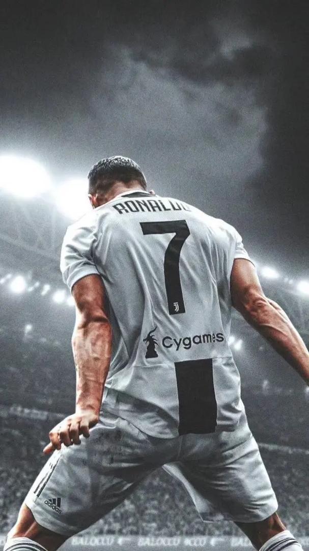 申花与津门虎历史共计交手47次，战绩为20胜17平10负（申花与津门虎历史交锋47场，战绩20胜17平10负）