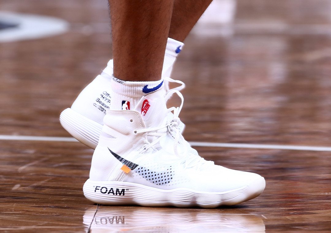 维罗纳vs帕尔马：加利亚尔迪尼、焦瓦内首发，库特罗内、马特奥-佩莱格里诺出战（维罗纳迎战帕尔马：加利亚尔迪尼、焦瓦内首发，库特罗内与马特奥-佩莱格里诺登场）