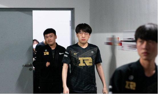 以马布里为 以马布里为